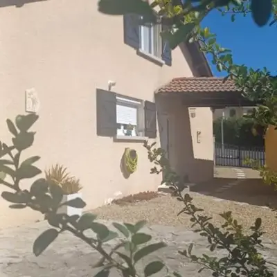 maison aux portes du Beaujolais