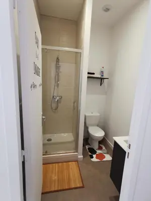Salle de bains dans l'établissement Le Palissy studio neuf et lumineux