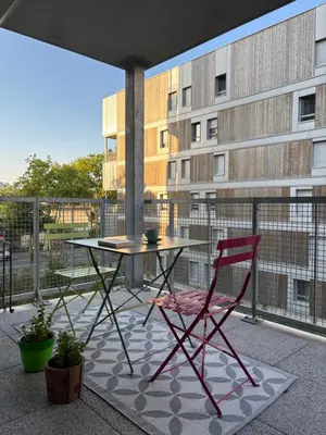 Balcon ou terrasse dans l'établissement Côté Parc - appart cosy, terrasse, parking & au pied du métro à Lyon