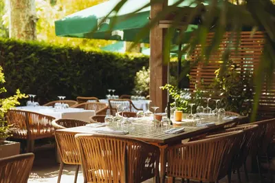 Restaurant ou autre lieu de restauration dans l'établissement Hausman Suites - Appart Hotel