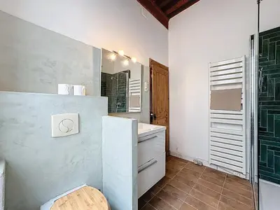 Salle de bains dans l'établissement Le Cocon Canut - Lyon Hypercentre
