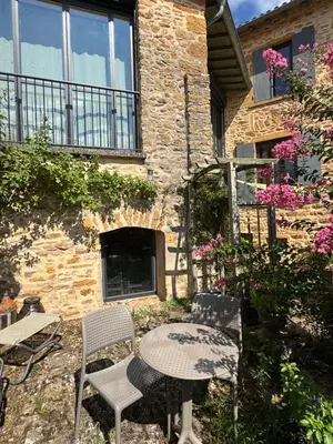 Jardin de l'établissement La Pierre et la Vigne