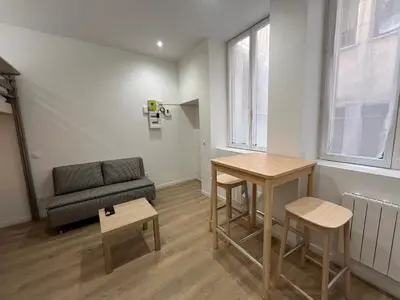 Coin salon dans l'établissement Studio rénové, au cœur du Vieux Lyon