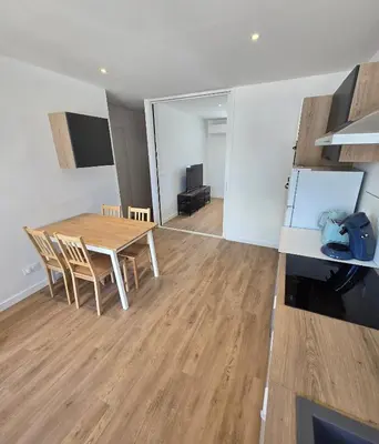 Cuisine ou kitchenette dans l'établissement Gites des ammonites 2