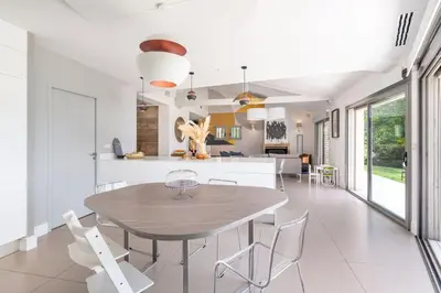 Cuisine ou kitchenette dans l'établissement Le Lavoir - Bright and comfortable single-storey family home