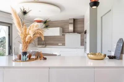 Cuisine ou kitchenette dans l'établissement Le Lavoir - Bright and comfortable single-storey family home