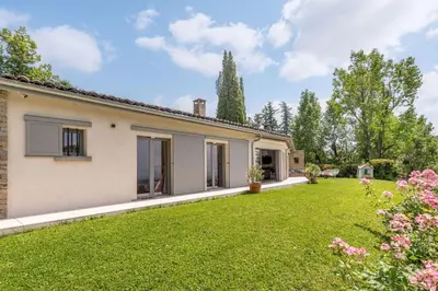 Jardin de l'établissement Le Lavoir - Bright and comfortable single-storey family home
