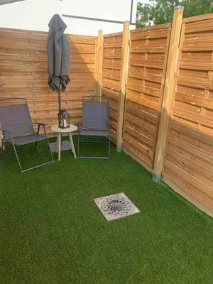 Jardin de l'établissement Maison, Parking privé, Climatisation !