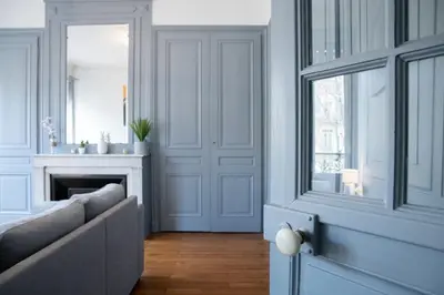 Plan de l'établissement Appartement de charme dans le 6e - central