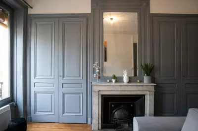 Plan de l'établissement Appartement de charme dans le 6e - central