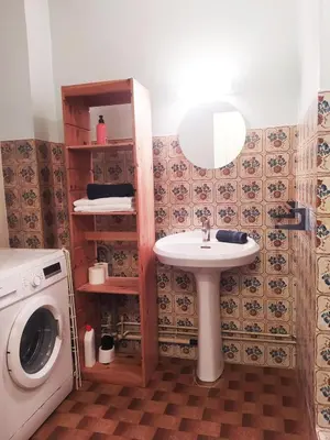 Salle de bains dans l'établissement Studio Calme 3pers 2 couchages au Coeur de Villefranche proche Lyon