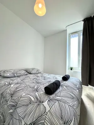 Un ou plusieurs lits dans un hébergement de l'établissement Duplex urbain proche centre-ville de Lyon - 6 pers