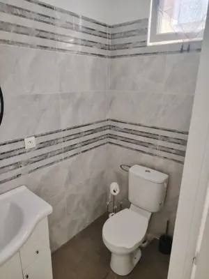 Salle de bains dans l'établissement Joli appartement T2 avec terrasse