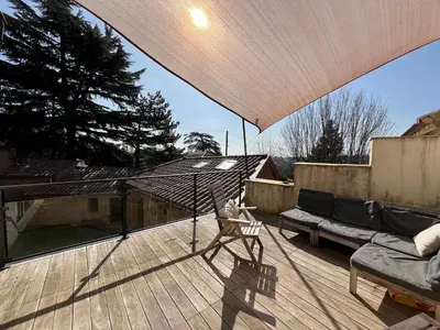 Balcon ou terrasse dans l'établissement Corps de ferme à 10 minutes de Lyon