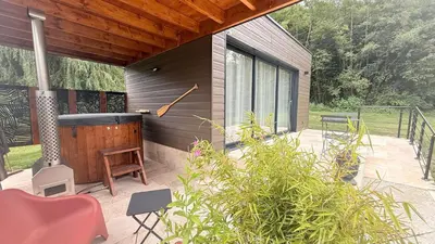 Jardin de l'établissement Le Lodge d'Amélie