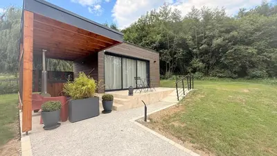 Jardin de l'établissement Le Lodge d'Amélie