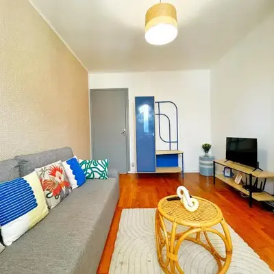 Suite Petite soeur - Appartement 6 & 8 personnes - Check in H24 & Wifi