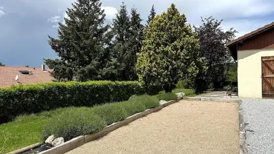 Jardin de l'établissement Studio indépendant au calme