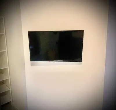 Télévision ou salle de divertissement dans l'établissement 15D Vinatier Grange Blanche Bron Essarts