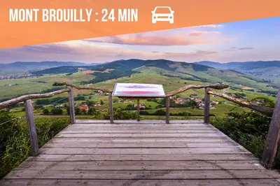 Vue générale sur la montagne ou vue sur la montagne depuis l'appartement