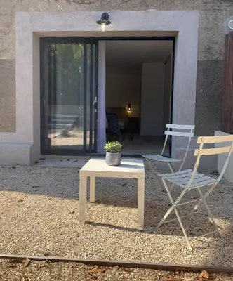 Plan de l'établissement Studio neuf dans un écrin de verdure