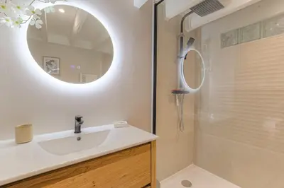 Salle de bains dans l'établissement Cosy et Design Brotteaux - Massena