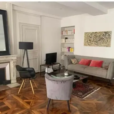 Grand appartement de charme idéalement situé
