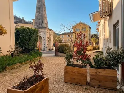 Jardin de l'établissement Appartment with terrace and Jacuzzi Pyramid view