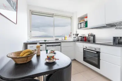 Cuisine ou kitchenette dans l'établissement Le belvédère de Lyon - Quartier Croix-Rousse