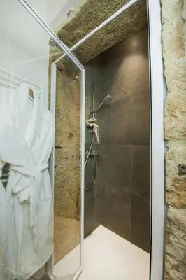 Salle de bains dans l'établissement MiHotel Gailleton