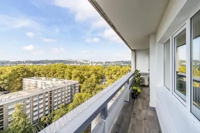 Balcon ou terrasse dans l'établissement T2 Confort Tête d'Or - Parking gratuit - Climatisé