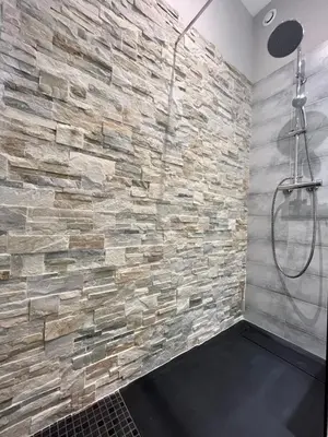 Salle de bains dans l'établissement T2 Confort & Design avec Jardin - Gare d'Oullins