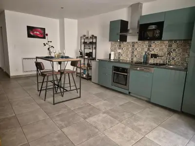 Cuisine ou kitchenette dans l'établissement Casanova's Home Love