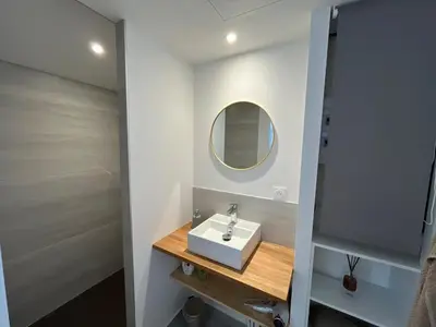 Salle de bains dans l'établissement La lodge de la gare
