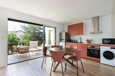 Cuisine ou kitchenette dans l'établissement Zest Terracotta Villeurbanne