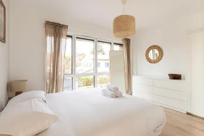 Un ou plusieurs lits dans un hébergement de l'établissement Zest Grand Bali Villeurbanne