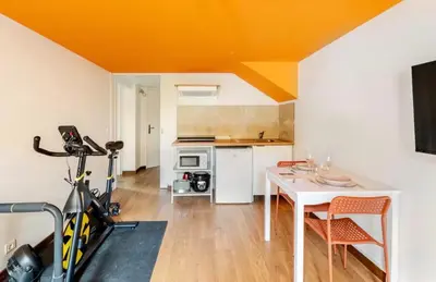 Cuisine ou kitchenette dans l'établissement Studio Wellness & Détente Cosy