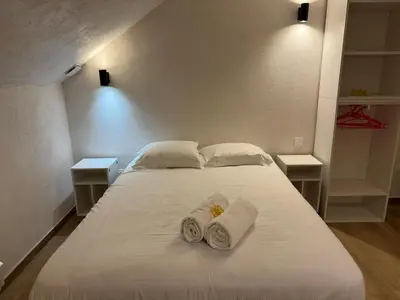 Un ou plusieurs lits dans un hébergement de l'établissement Spécial groupe, 10 personnes, Centre Vieux Lyon