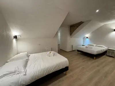 Un ou plusieurs lits dans un hébergement de l'établissement Spécial groupe, 10 personnes, Centre Vieux Lyon