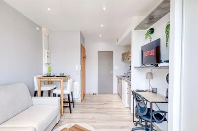 Cuisine ou kitchenette dans l'établissement Le calme urbain - Villeurbanne - Proximité Lyon