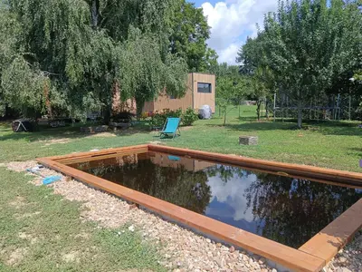 Jardin de l'établissement La P'tite Dombes - Entre Terres et Sommets