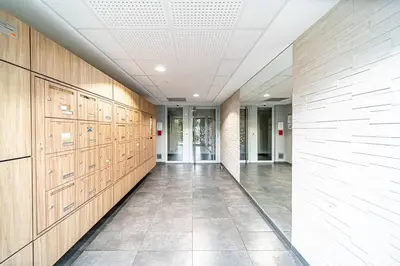 Plan de l'établissement Vénissieux le spacieux, Balcon & Parking