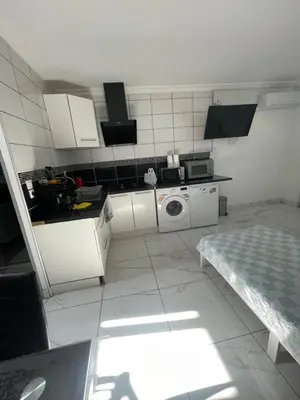 Cuisine ou kitchenette dans l'établissement Escapade cosy proche Vienne