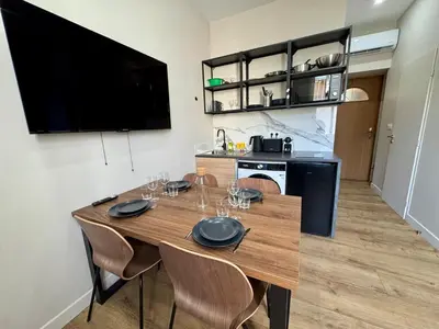 Cuisine ou kitchenette dans l'établissement Wild Terrier- Lyon Studio