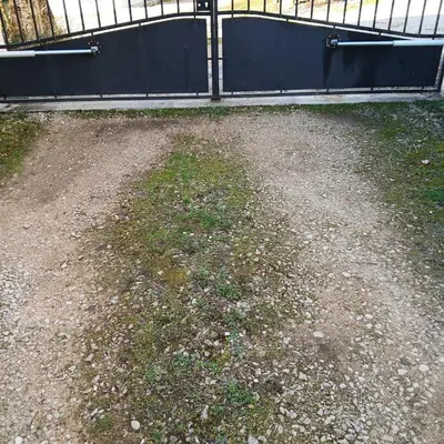 Jardin de l'établissement Maison spacieuse de 3 chambres, à proximité de la Centrale du Bugey