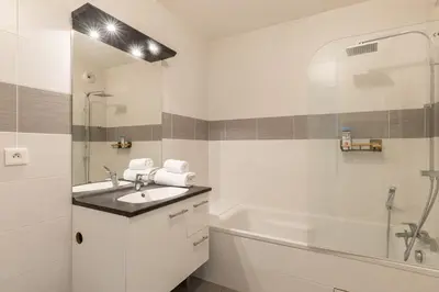 Salle de bains dans l'établissement Smartstay - Alexandre Boutin