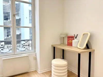 Plan de l'établissement T2 Hypercentre proche metro - l'Atelier Bohème