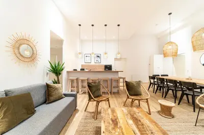 Coin salon dans l'établissement Smartstay - Suites Opera