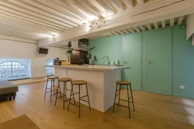 Cuisine ou kitchenette dans l'établissement Smartstay Chardonnay - Centre ville