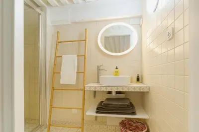 Salle de bains dans l'établissement Smartstay Chardonnay - Centre ville